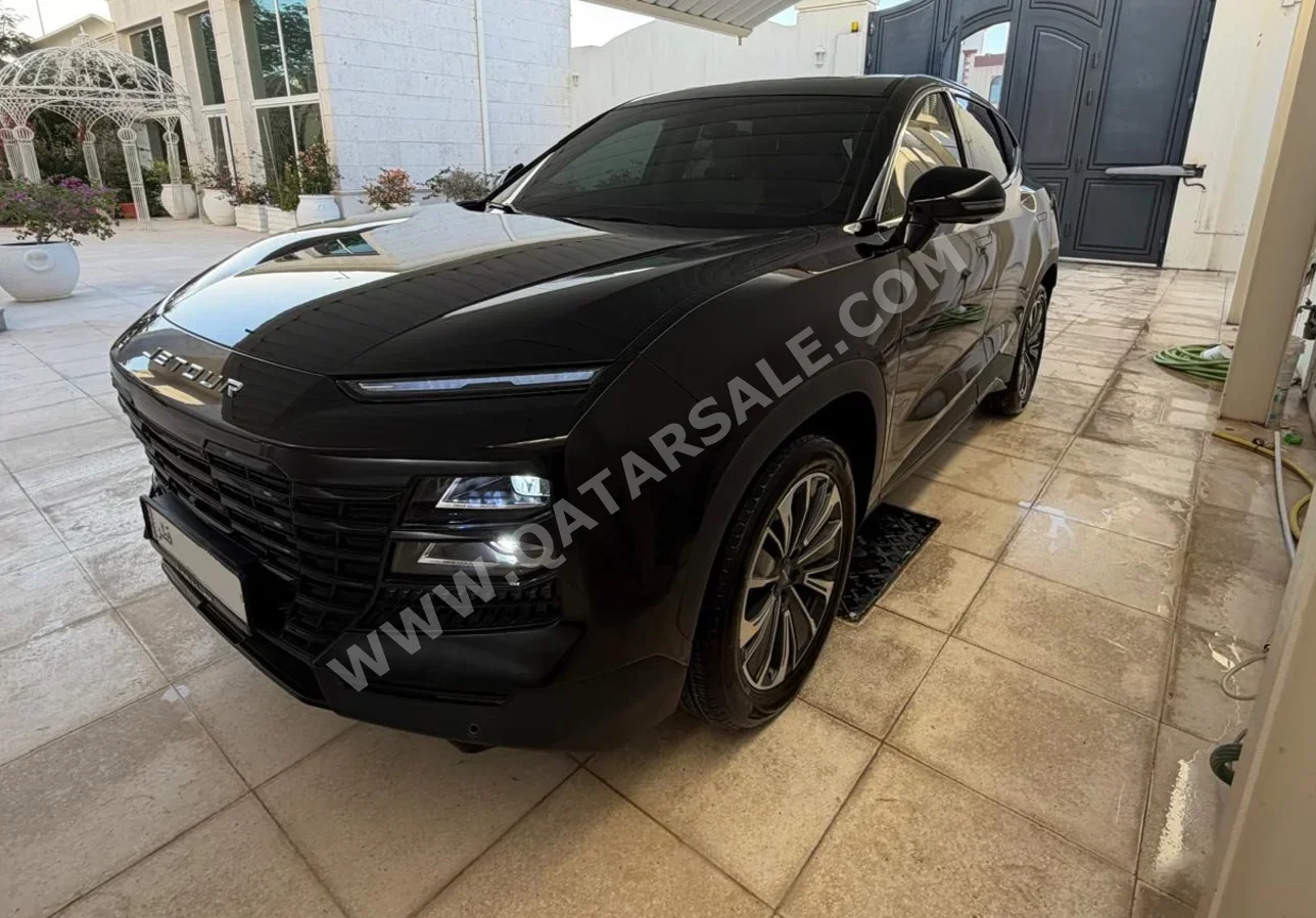 جيتور داشينغ في 4 2026 اوتوماتيك 8,000 كم 4 سلندر دفع رباعي اس يو في أسود تحت الضمان