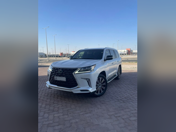 لكزس  ال اكس  570  2021  اوتوماتيك  35,000 كم  8 سلندر  دفع رباعي  اس يو في  أبيض