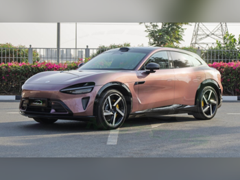 شاومي  واي يو 7  ماكس  2025  اوتوماتيك  0 كم  0 سلندر  دفع كلي مستمر  اس يو في  بنفسجي