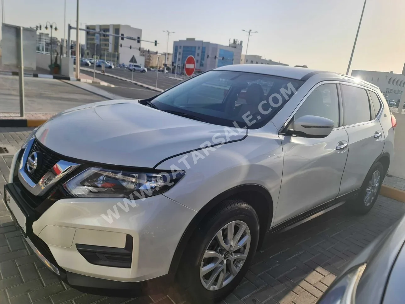 Nissan  X-Trail  2022  Automatic  78,000 Km  4 Cylinder  Front Wheel Drive (FWD)  SUV  White