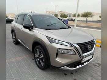 نيسان  إكس - ترايل  اس ال  2023  اوتوماتيك  24,000 كم  4 سلندر  دفع رباعي  اس يو في  فضي و أسود  تحت الضمان