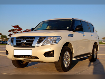 نيسان  باترول  أكس أي  2019  اوتوماتيك  155,000 كم  6 سلندر  دفع رباعي  اس يو في  أبيض