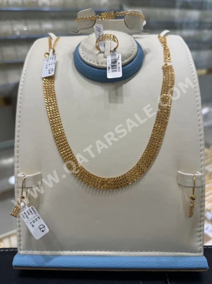 الذهب طقم  البحرين  نسائي  حسب القطعة ( ديزاينرز)  بسيط  ضمان الصيانة  توصيل مجاني  ذهب أصفر  عيار 21