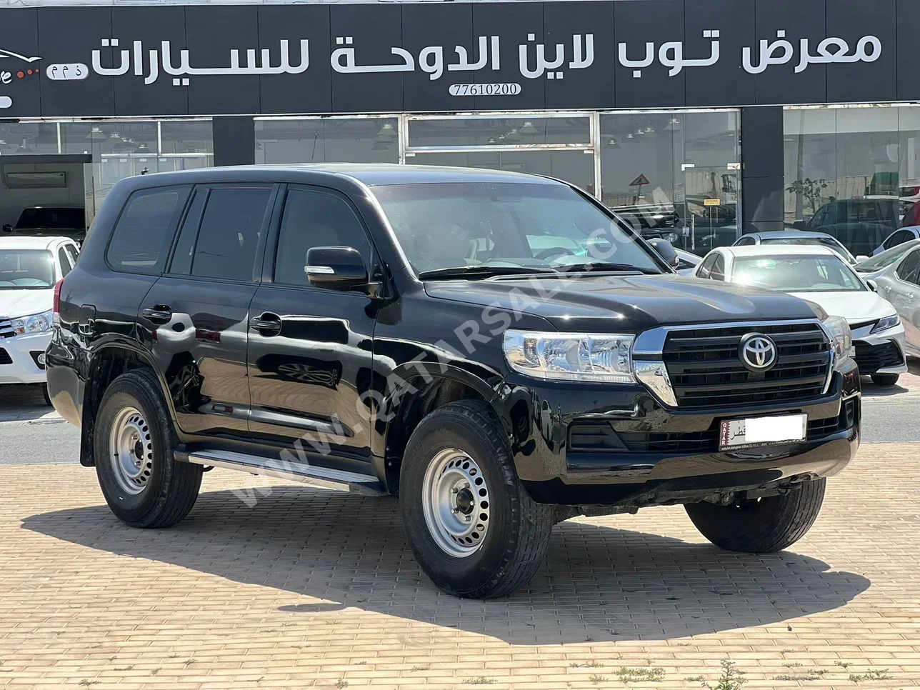 تويوتا لاند كروزر جي 2015 اوتوماتيك 448,000 كم 6 سلندر دفع رباعي اس يو في أسود