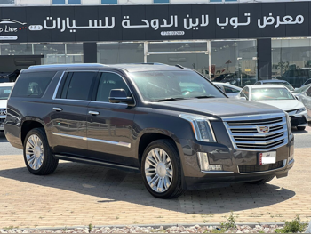 كاديلاك  اسكيليد  اي اكس تي  2016  اوتوماتيك  212,000 كم  8 سلندر  دفع رباعي  بيكب  بني