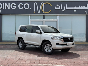 تويوتا  لاند كروزر  جي اكس  2021  اوتوماتيك  184,000 كم  6 سلندر  دفع رباعي  اس يو في  أبيض