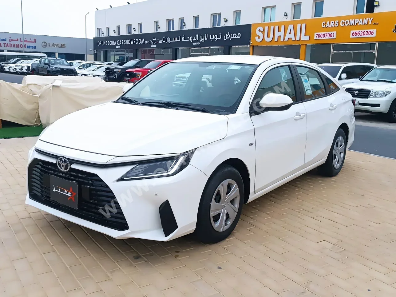 تويوتا ياريس 2024 اوتوماتيك 22,000 كم 4 سلندر سحب امامي سيدان أبيض