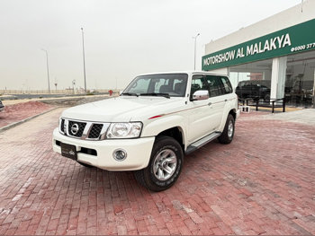 Nissan  Patrol  Safari  2022  Automatic  92,000 Km  6 Cylinder  Four Wheel Drive (4WD)  SUV  White