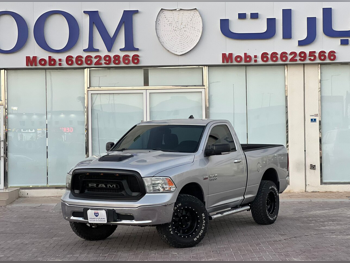 دودج  رام  1500  2013  اوتوماتيك  139,000 كم  8 سلندر  دفع رباعي  بيكب  فضي