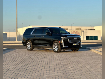 كاديلاك  اسكيليد  اي اس في  2021  اوتوماتيك  29,000 كم  8 سلندر  دفع رباعي  اس يو في  أسود