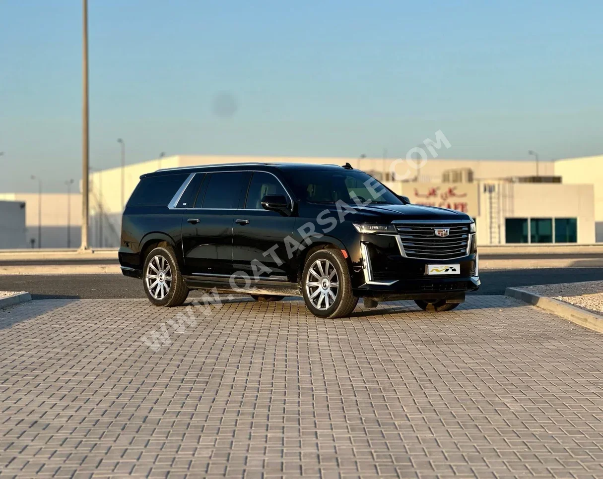 كاديلاك  اسكيليد  2021  اوتوماتيك  29,000 كم  8 سلندر  دفع رباعي  اس يو في  أسود