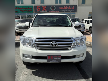 Toyota  Land Cruiser  GX  2011  Automatic  350,000 Km  6 Cylinder  Four Wheel Drive (4WD)  SUV  White