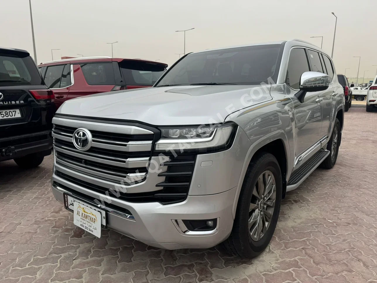تويوتا  لاند كروزر  في اكس توين توربو  2022  اوتوماتيك  89,000 كم  6 سلندر  دفع رباعي  اس يو في  فضي  تحت الضمان