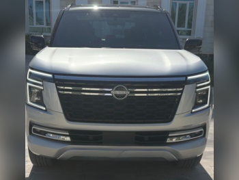 نيسان  باترول  ال اي بلاتينيوم  2025  اوتوماتيك  28,883 كم  6 سلندر  دفع رباعي  اس يو في  فضي و أسود  تحت الضمان