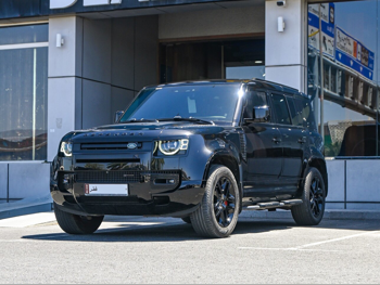 Land Rover  Defender  110 SE  2023  Automatic  45,000 Km  6 Cylinder  Four Wheel Drive (4WD)  SUV  Black  With Warranty