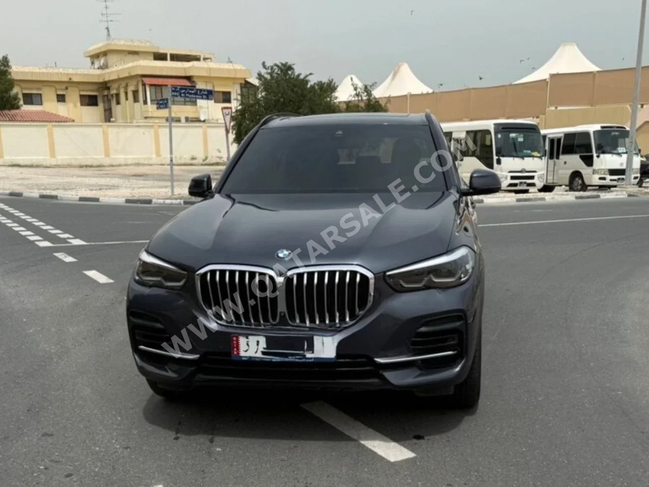 بي ام دبليو  الفئة - اكس  اكس 5  2022  اوتوماتيك  41,000 كم  6 سلندر  دفع رباعي  اس يو في  رمادي  تحت الضمان