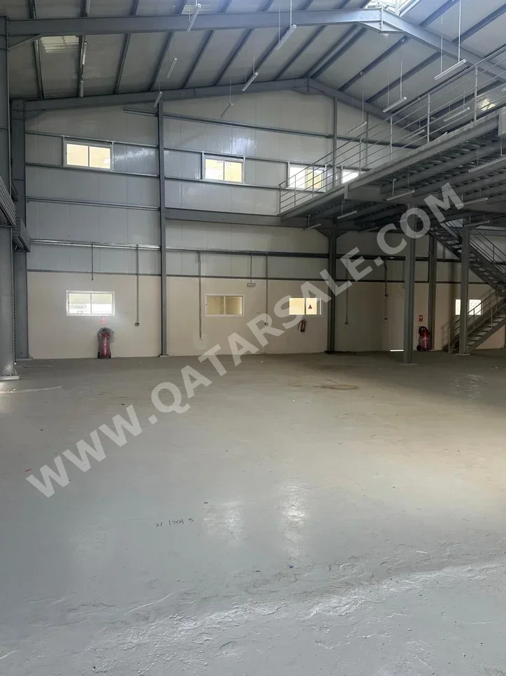 مخازن و مستودعات - الريان  - المنطقة الصناعية  -المساحة: 1688 متر مربع