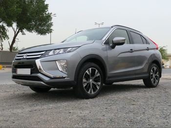 ميتسوبيشي  إيكليبس  كروس هاي لاين  2019  اوتوماتيك  100,000 كم  4 سلندر  سحب امامي  اس يو في  فضي