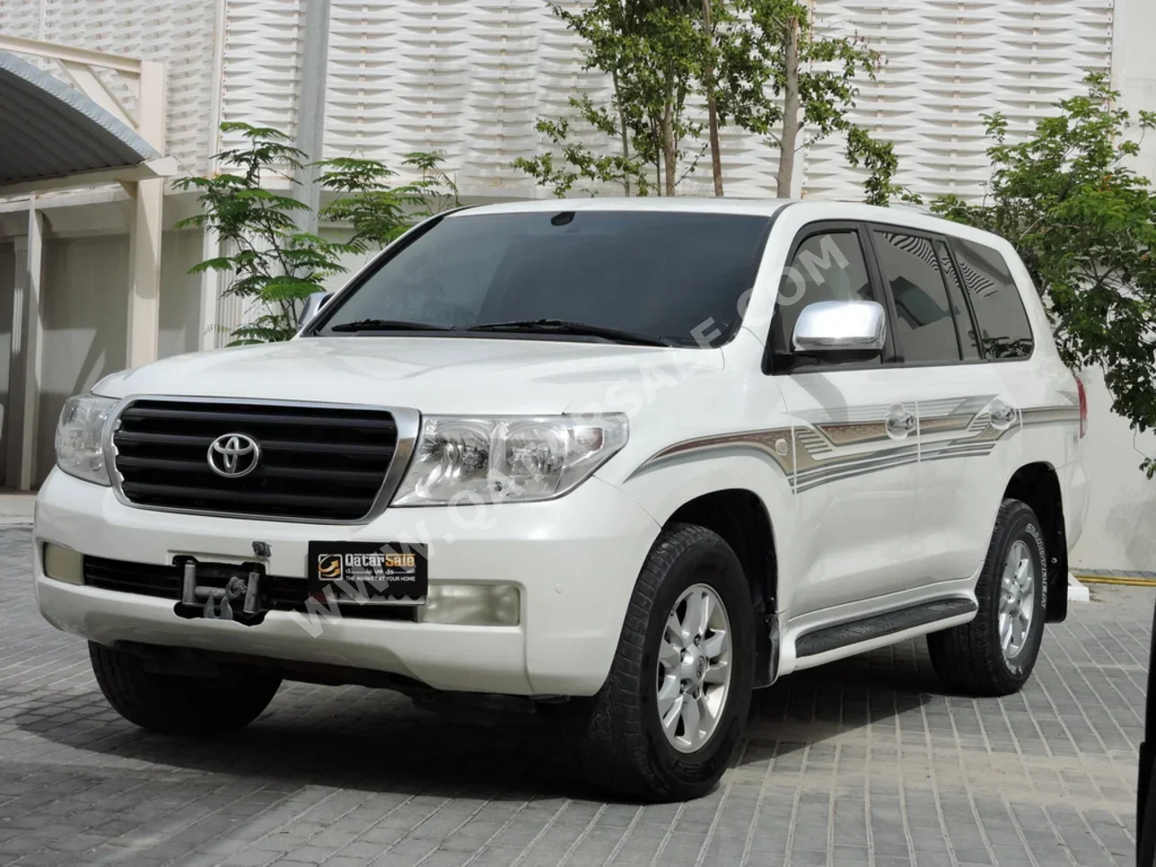 تويوتا  لاند كروزر  جي اكس ار  2008  اوتوماتيك  351,000 كم  8 سلندر  دفع رباعي  اس يو في  أبيض
