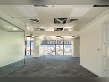 مكاتب تجارية - غير مفروشة - الدوحة - أم غويلينة