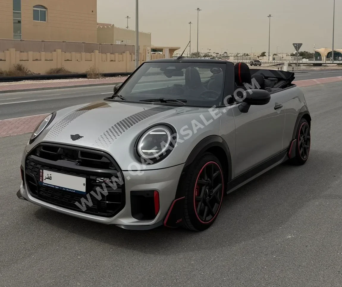 ميني  كوبر  جي سي دبليو  2025  اوتوماتيك  10,000 كم  4 سلندر  سحب امامي  كشف  فضي  تحت الضمان
