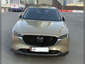 مازدا  سي اكس  5  2022  اوتوماتيك  22,500 كم  4 سلندر  دفع كلي مستمر  اس يو في  بيج  تحت الضمان