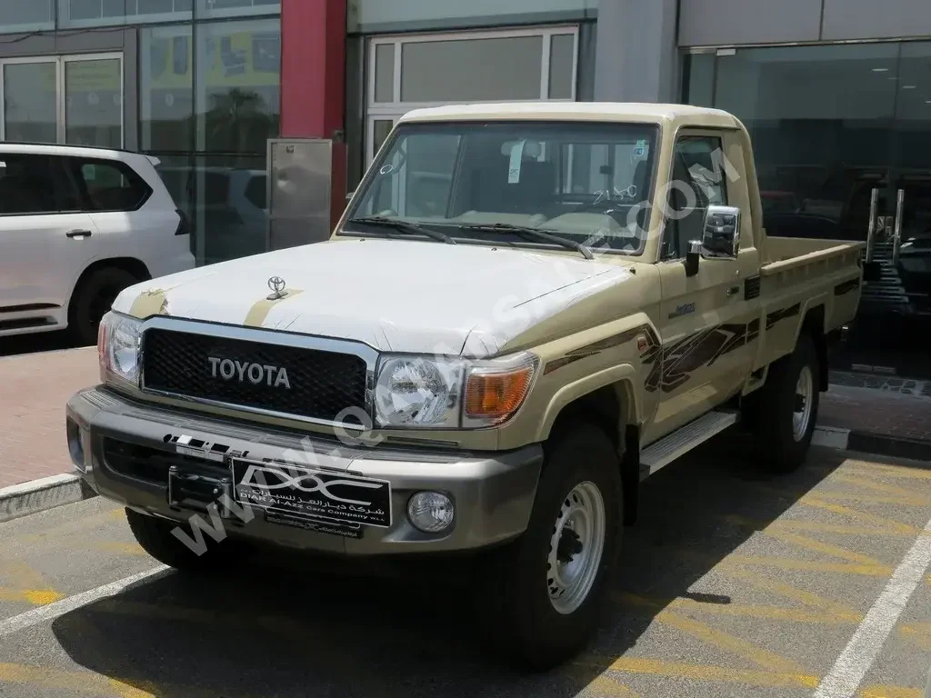 Toyota  Land Cruiser  LX  2022  Manual  0 Km  6 Cylinder  Four Wheel Drive (4WD)  Pick Up  Beige  With Warranty