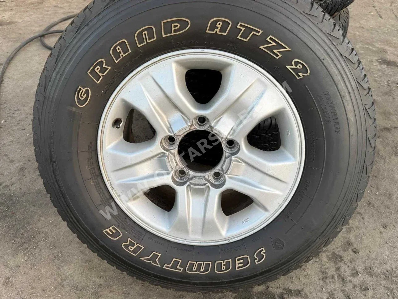 العجلات والجنوط (الرنقات) صنع في اليابان \ 4 مواسم تشمل الرنق 116 ميليمتر 17"