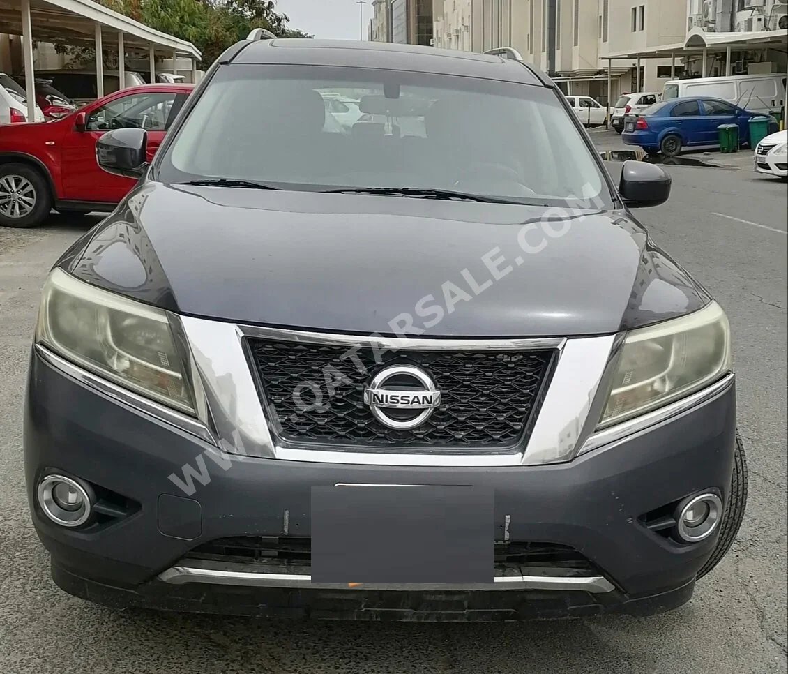 نيسان  باثفايندر  اس في  2014  اوتوماتيك  161,650 كم  6 سلندر  دفع كلي مستمر  اس يو في  رمادي غامق