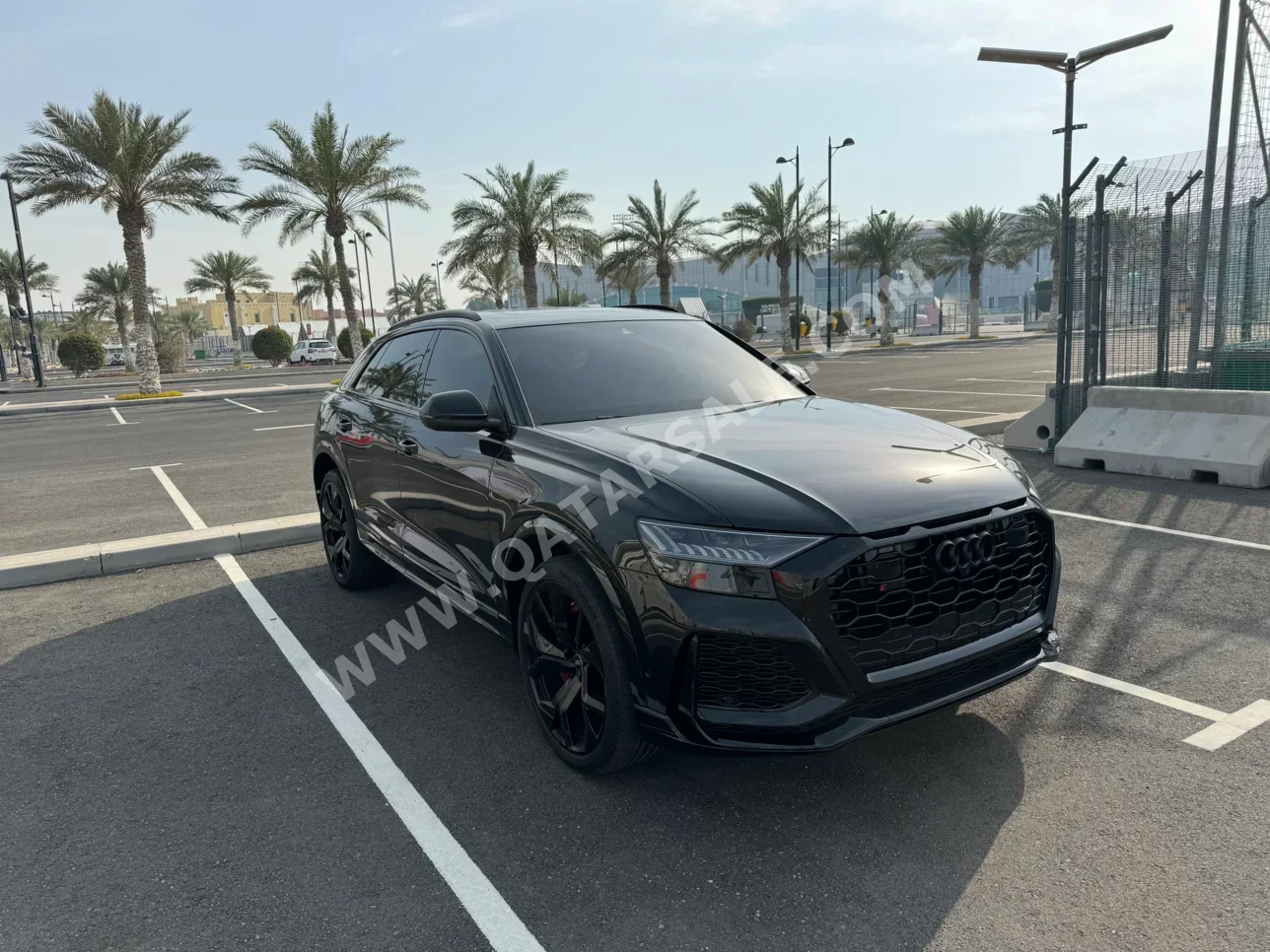 Audi  RSQ8  2022  Automatic  50,000 Km  8 Cylinder  All Wheel Drive (AWD)  SUV  Black  With Warranty