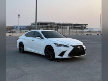 لكزس  إيه أس  350 اف سبورت  2023  اوتوماتيك  24,000 كم  6 سلندر  دفع خلفي  سيدان  أبيض  تحت الضمان