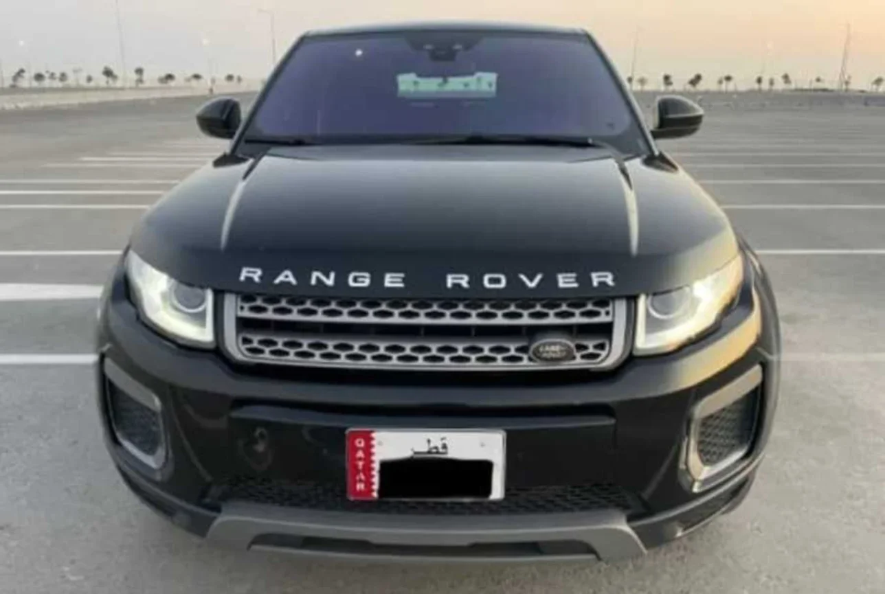 لاند روفر  أيفوك  داينمك  2017  اوتوماتيك  90,000 كم  4 سلندر  دفع رباعي  اس يو في  أسود