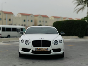 بنتلي  كونتيننتل  جي تي  2015  اوتوماتيك  62,000 كم  8 سلندر  دفع كلي مستمر  كوبيه \ سبورت  أبيض