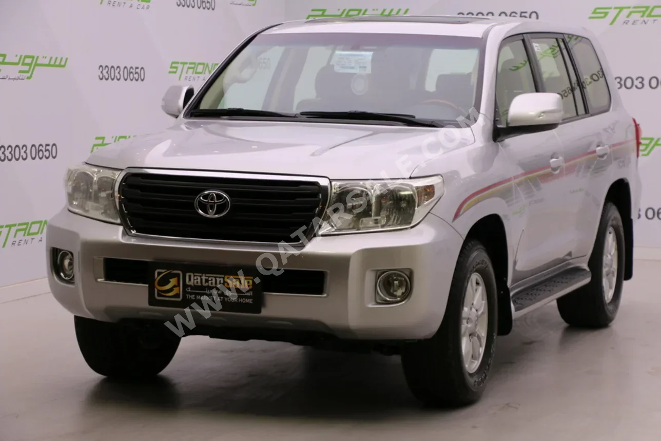 Toyota Land Cruiser GX 2013 Automatic 318,000 Km 6 Cylinder Four Wheel Drive (4WD) SUV Silver