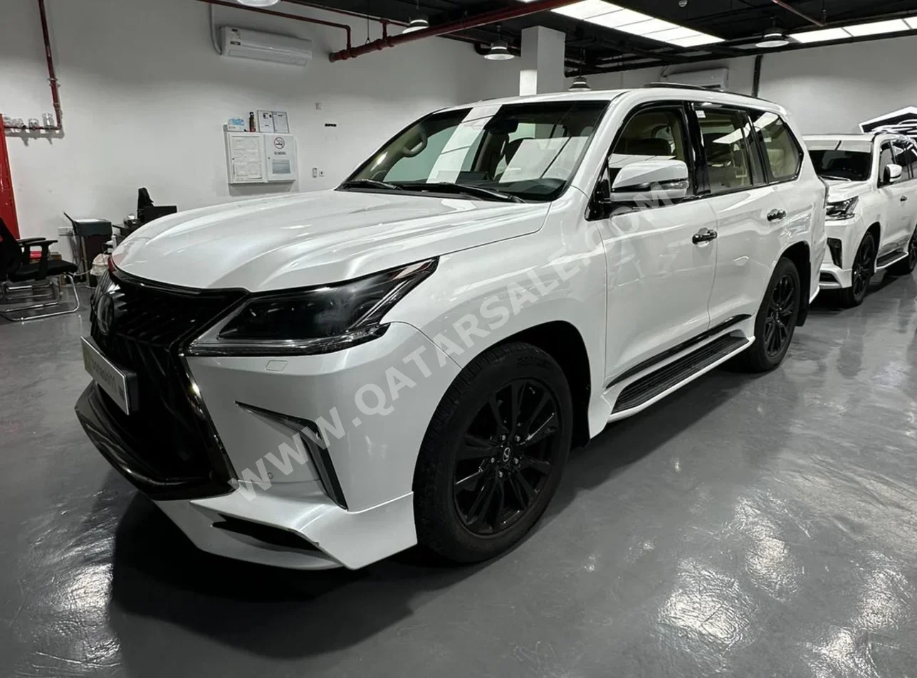 Lexus LX 570 S Black Edition 2019 Automatic 57,043 Km 8 Cylinder Four Wheel Drive (4WD) SUV White