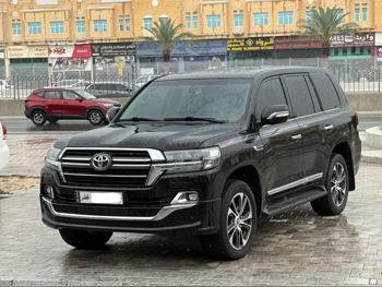 تويوتا  لاند كروزر  جي اكس ار - غراند تورينغ  2020  اوتوماتيك  230,000 كم  6 سلندر  دفع رباعي  اس يو في  أسود