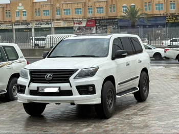 لكزس  ال اكس  570  2011  اوتوماتيك  210,000 كم  8 سلندر  دفع رباعي  اس يو في  أبيض