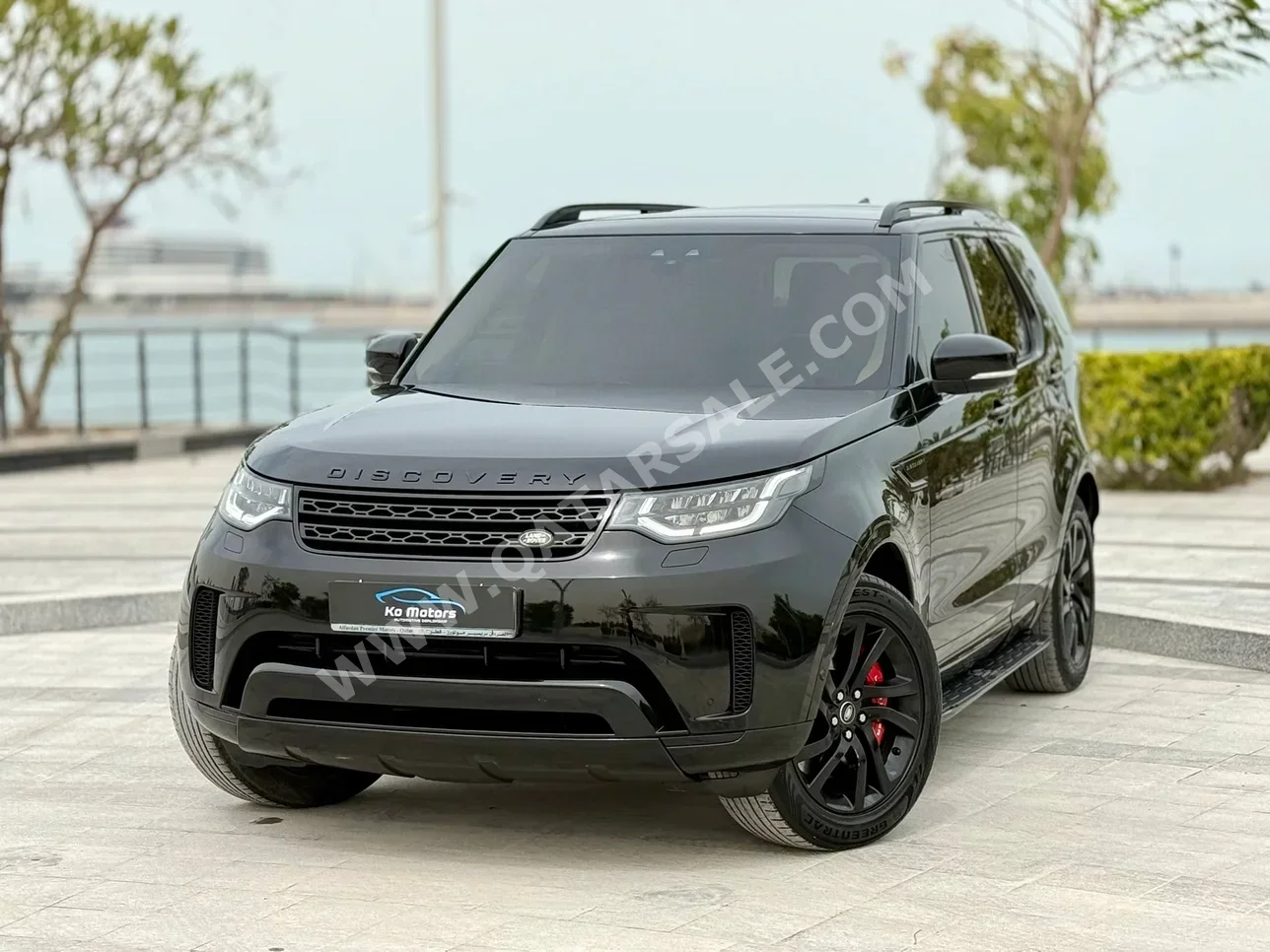 Land Rover  Discovery  2019  Automatic  155,000 Km  6 Cylinder  Four Wheel Drive (4WD)  SUV  Black