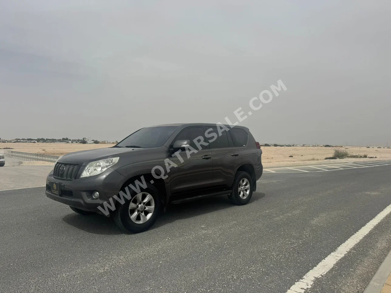 تويوتا  برادو  تي اكس ال  2012  اوتوماتيك  256,000 كم  6 سلندر  دفع رباعي  اس يو في  رمادي