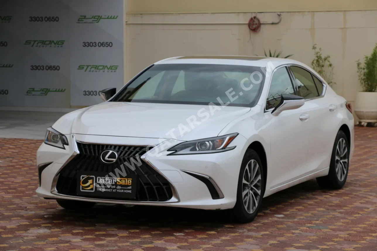 Lexus  ES  250  2022  Automatic  36,000 Km  4 Cylinder  Rear Wheel Drive (RWD)  Sedan  Pearl