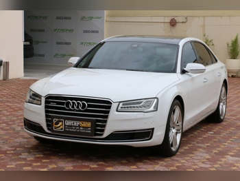 Audi  A8  L  2015  Automatic  134,000 Km  6 Cylinder  All Wheel Drive (AWD)  Sedan  White and Black