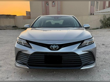 Toyota  Camry  LE  2023  Automatic  45,550 Km  4 Cylinder  Front Wheel Drive (FWD)  Sedan  Silver