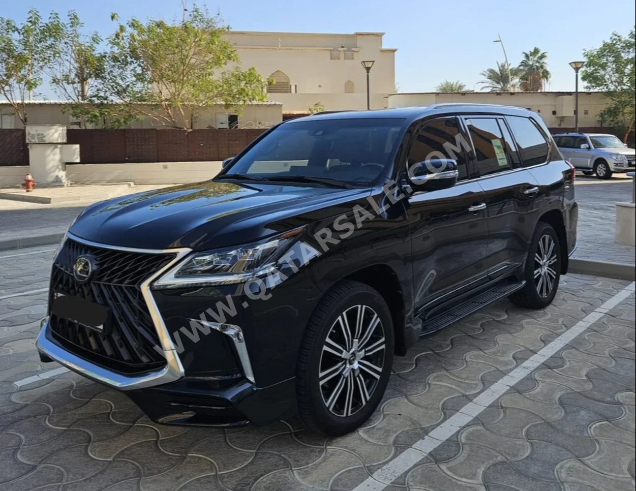 لكزس  ال اكس  570 اس  2020  اوتوماتيك  96,000 كم  8 سلندر  دفع رباعي  اس يو في  أسود