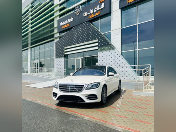 Mercedes-Benz  S-Class  500  2016  Automatic  111,000 Km  8 Cylinder  Rear Wheel Drive (RWD)  Sedan  White
