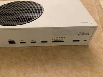 Video Games Consoles - Microsoft - Xbox Series S - 512 GB -Included Controllers: 1