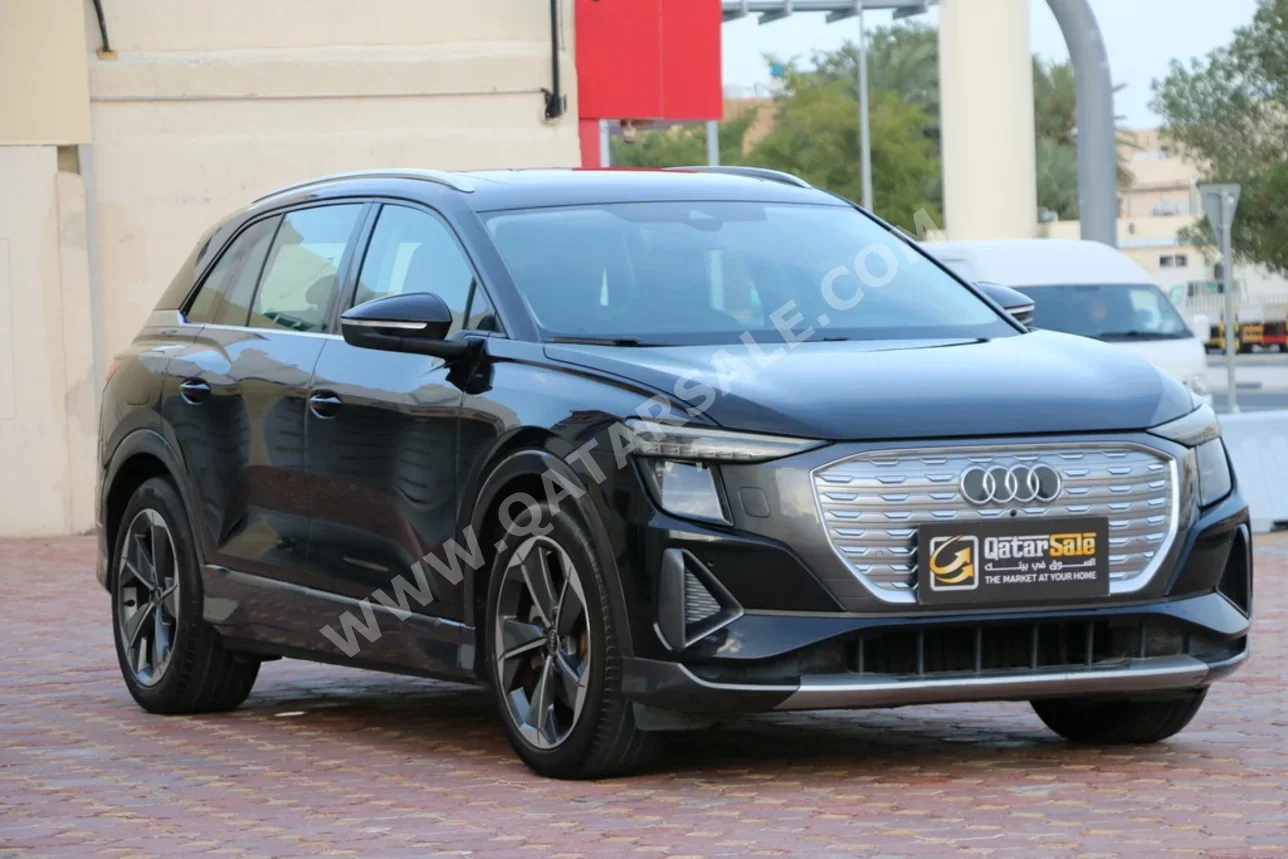 اودي  كيو 5  2022  اوتوماتيك  80,000 كم  0 سلندر  دفع كلي مستمر  اس يو في  أسود  تحت الضمان