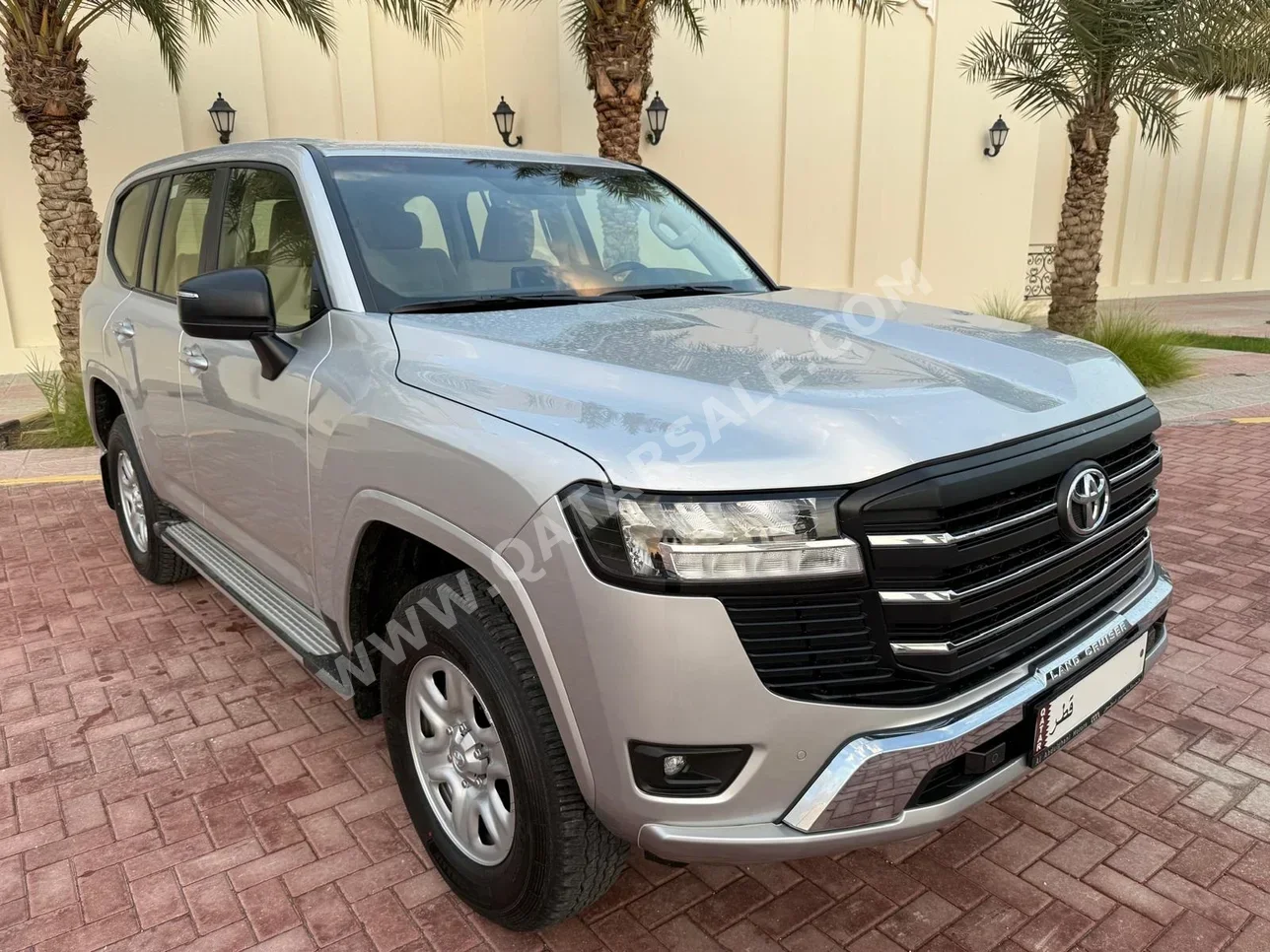 تويوتا لاند كروزر جي اكس 2026 اوتوماتيك 500 كم 6 سلندر دفع رباعي اس يو في فضي تحت الضمان