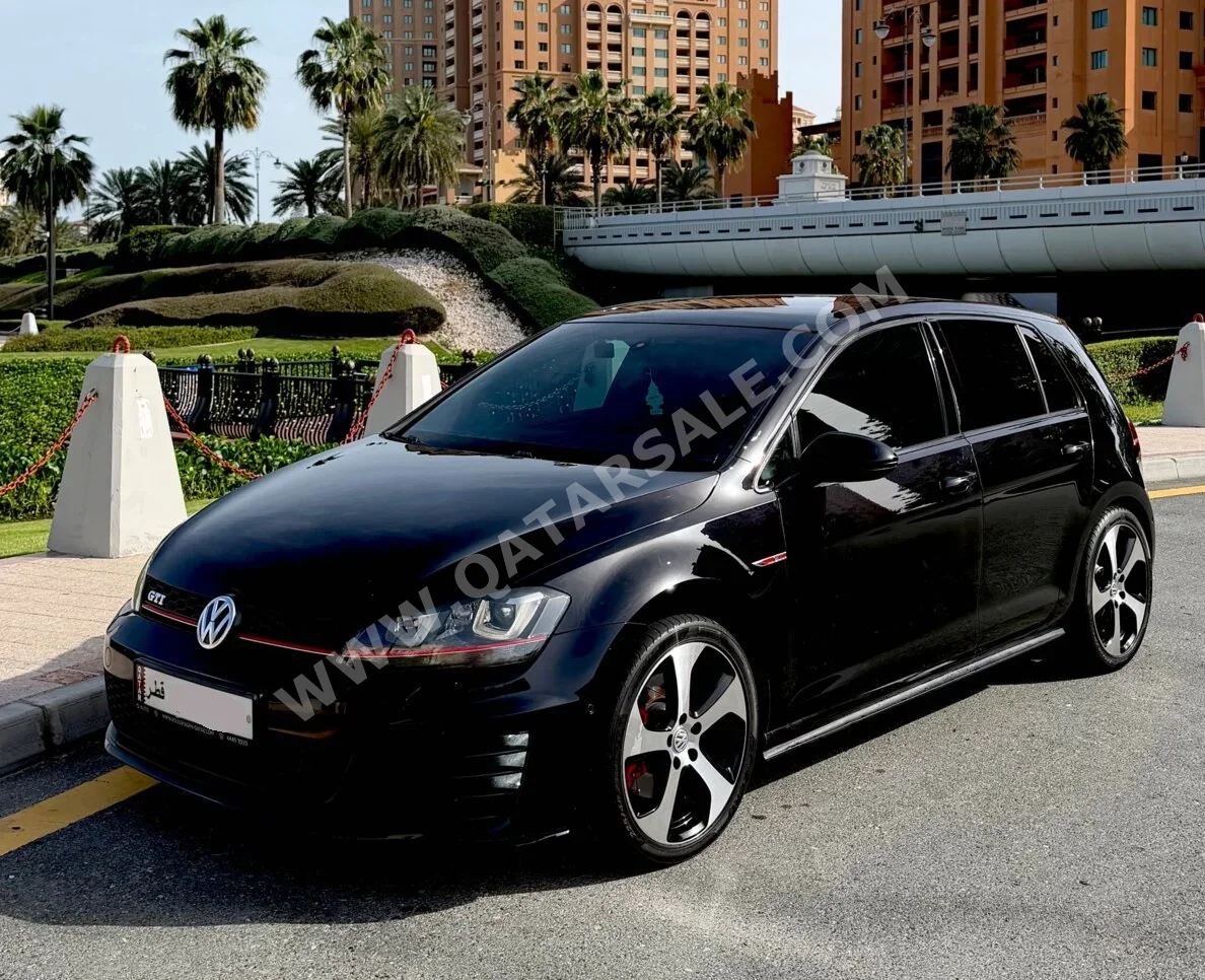 فوكس واغن  غولف  جي تي اي  2016  اوتوماتيك  142,000 كم  4 سلندر  سحب امامي  هاتشباك  أسود