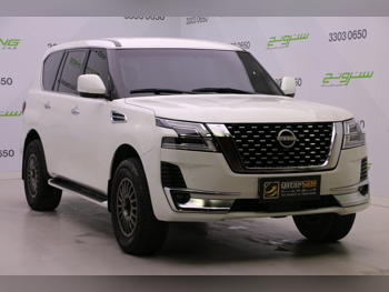 نيسان  باترول  اس اي  2011  اوتوماتيك  50,000 كم  8 سلندر  دفع رباعي  اس يو في  أبيض