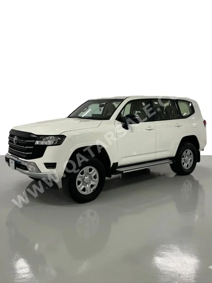 تويوتا  لاند كروزر  جي اكس  2024  اوتوماتيك  69,000 كم  6 سلندر  دفع رباعي  اس يو في  أبيض  تحت الضمان